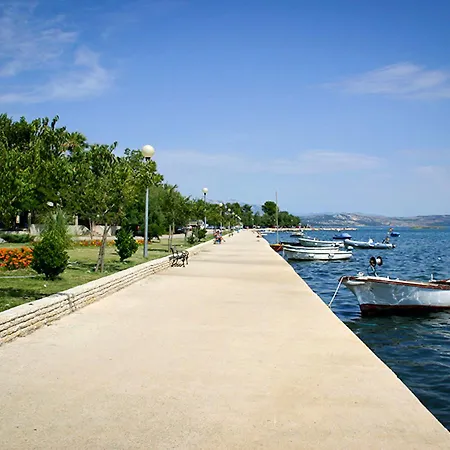Дом отдыха Holiday Nina Поседарье